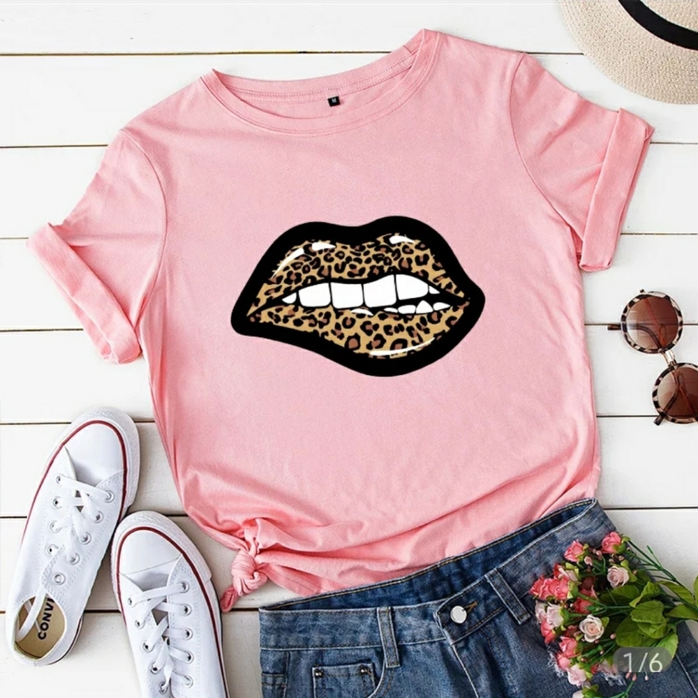 PINK LEOPARD LIPS TEE